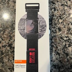 UAG apple watch band  44/mm--42mm